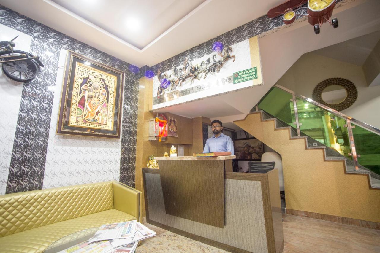Hotel Harsha International Ню Делхи Екстериор снимка