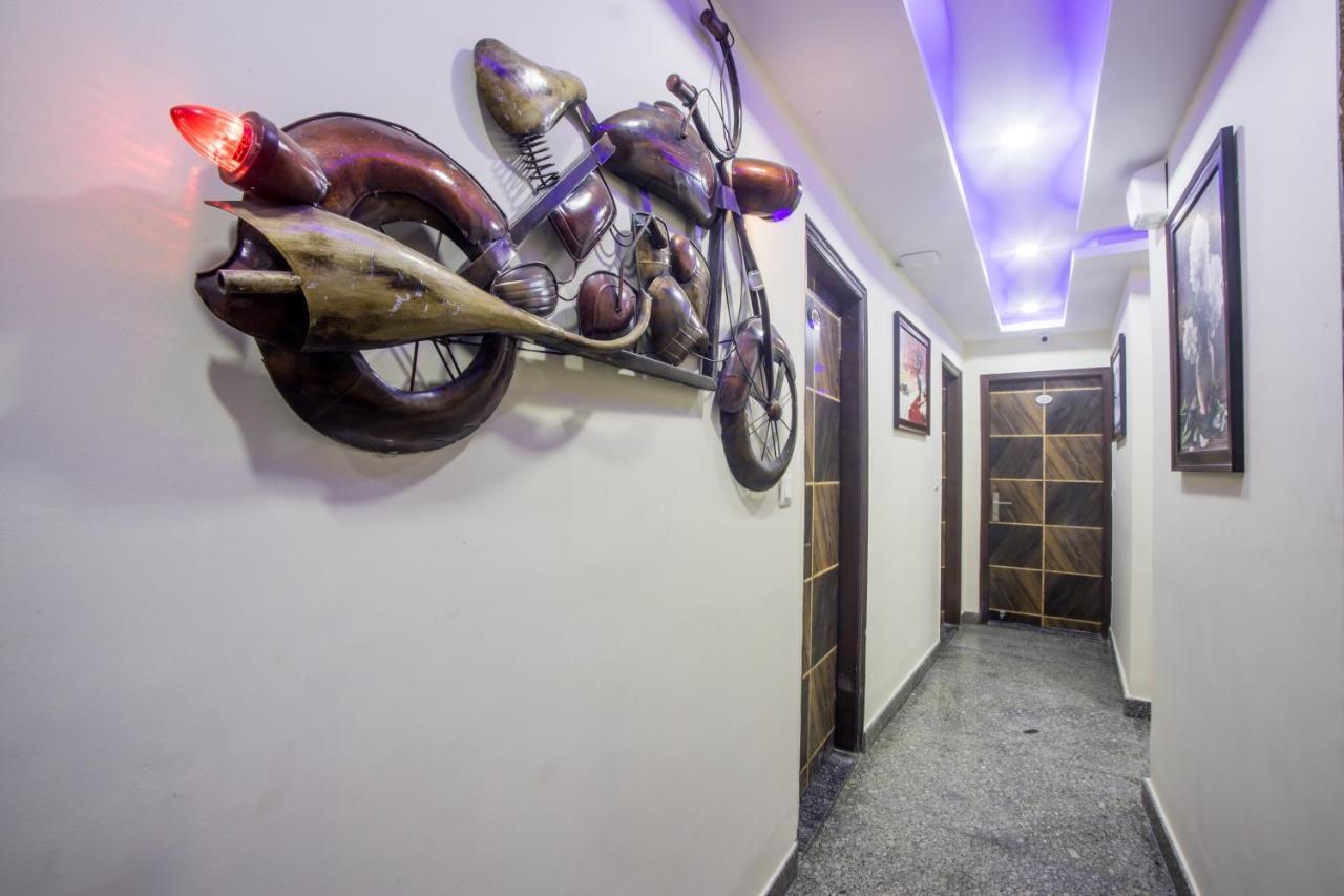 Hotel Harsha International Ню Делхи Екстериор снимка