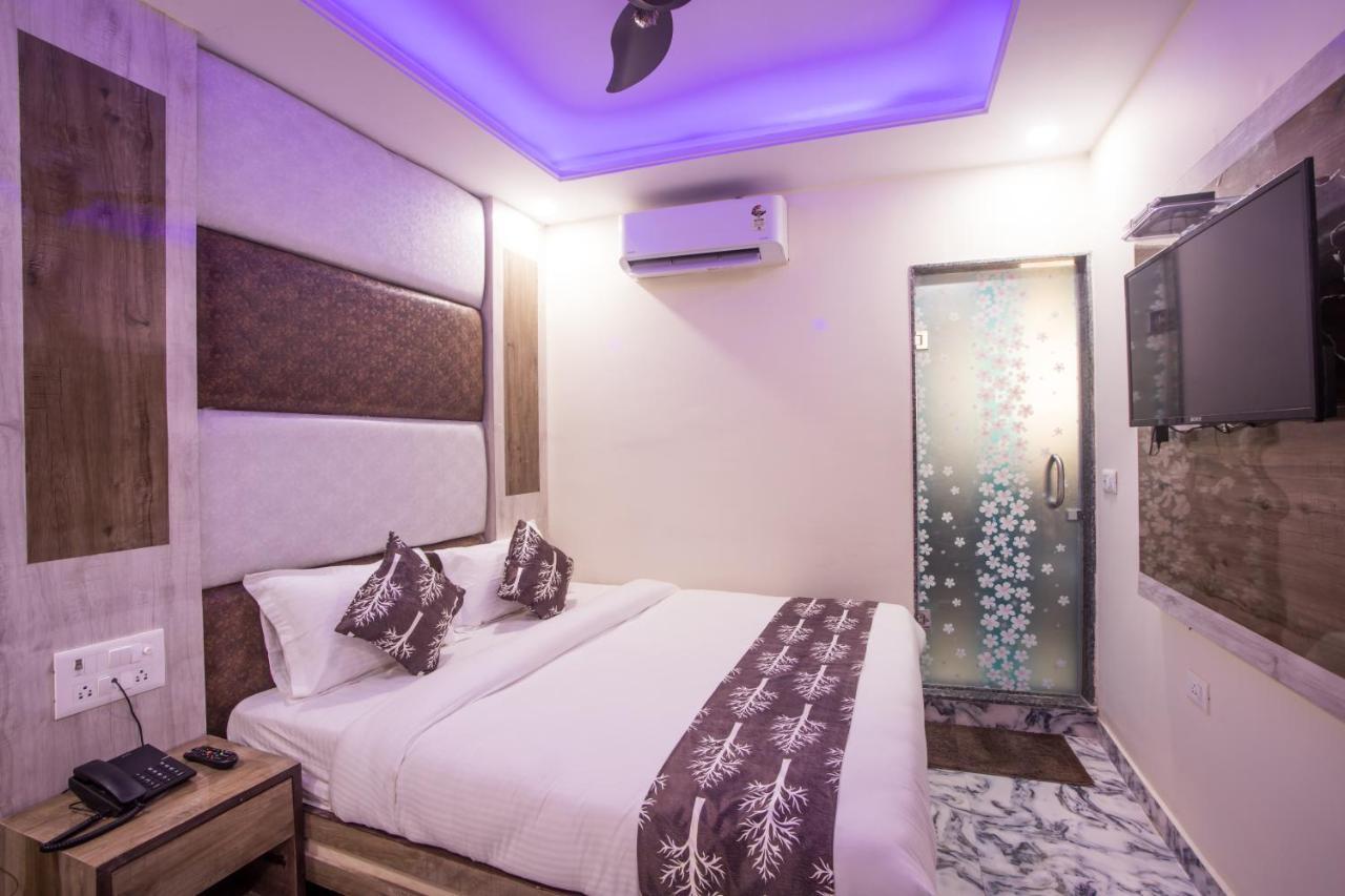 Hotel Harsha International Ню Делхи Екстериор снимка