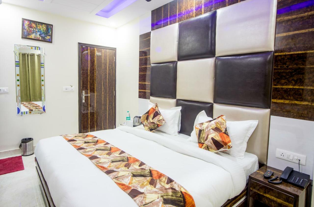 Hotel Harsha International Ню Делхи Екстериор снимка