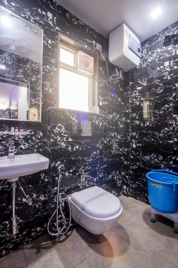 Hotel Harsha International Ню Делхи Екстериор снимка