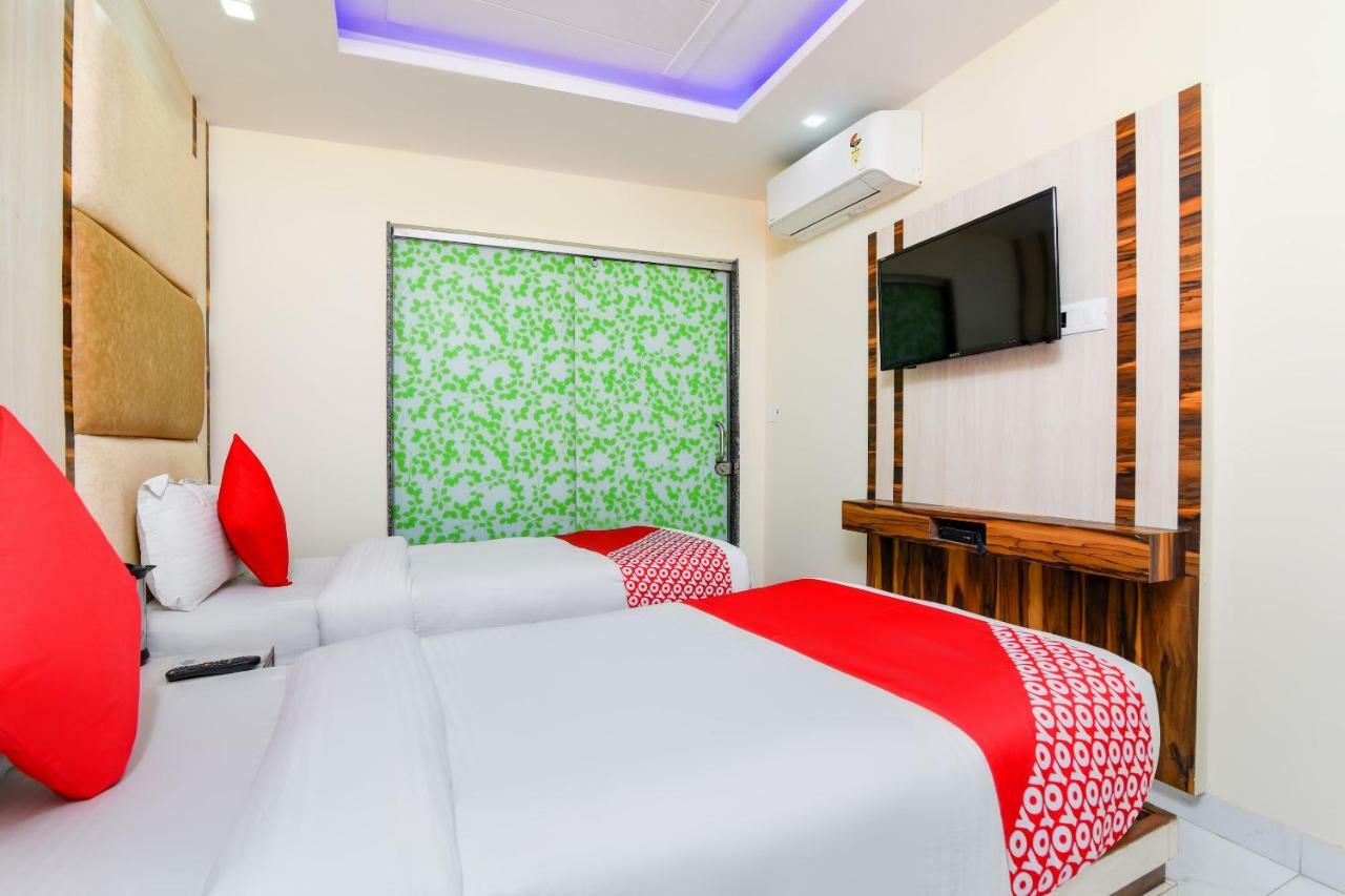 Hotel Harsha International Ню Делхи Екстериор снимка